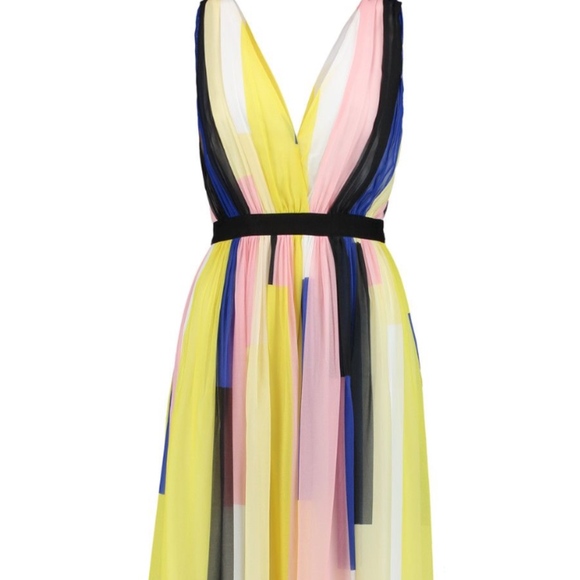 Sandro Dresses & Skirts - SANDRO dress (Size 1 - equivalent to a US small)